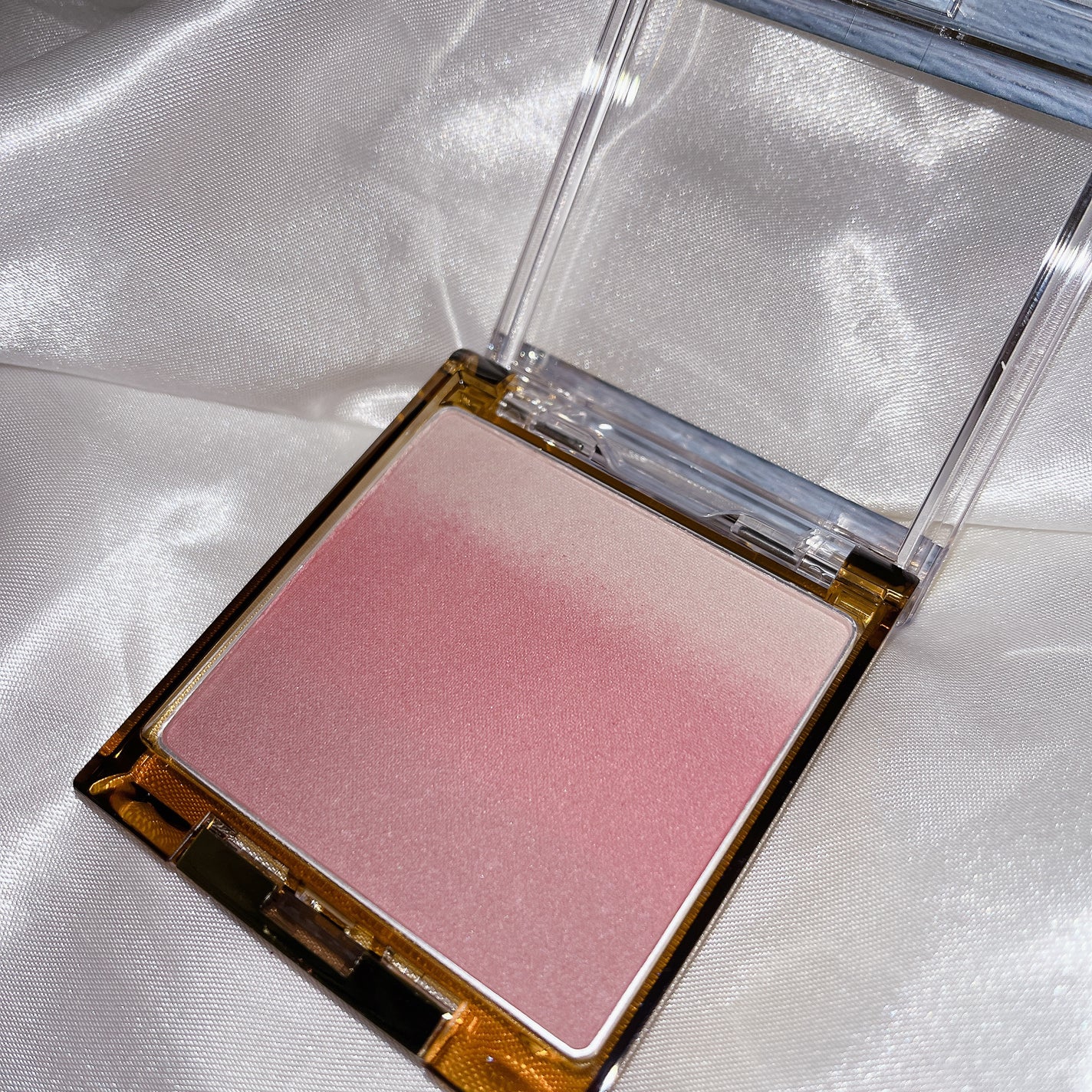 オーラティック ブラッシュ/excel/パウダーチークを使ったクチコミ(2枚目)