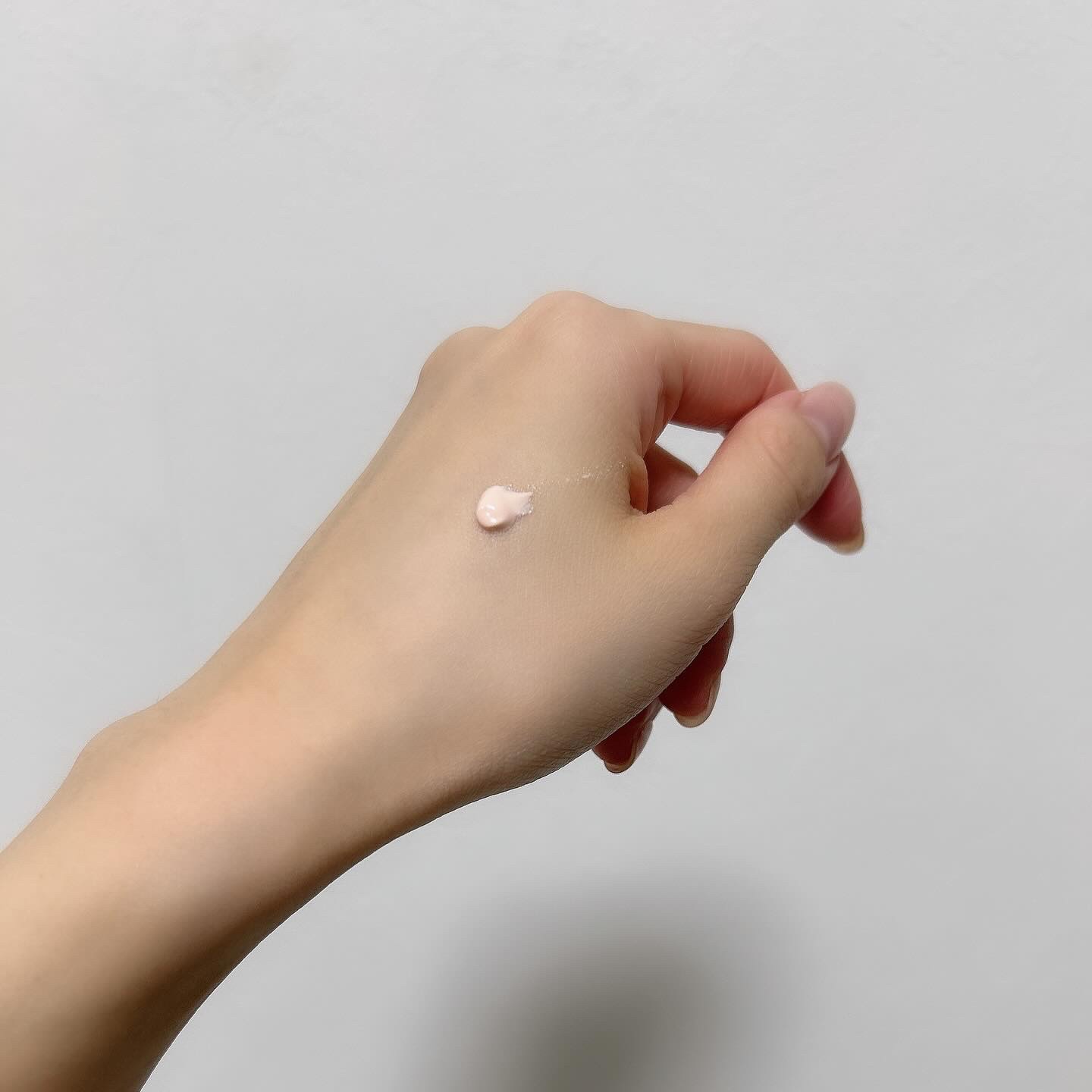 プレミ アムビーガン トーンアップ日焼け止め SPF50+PA++++/dinsee/日焼け止めミルクを使ったクチコミ（2枚目）