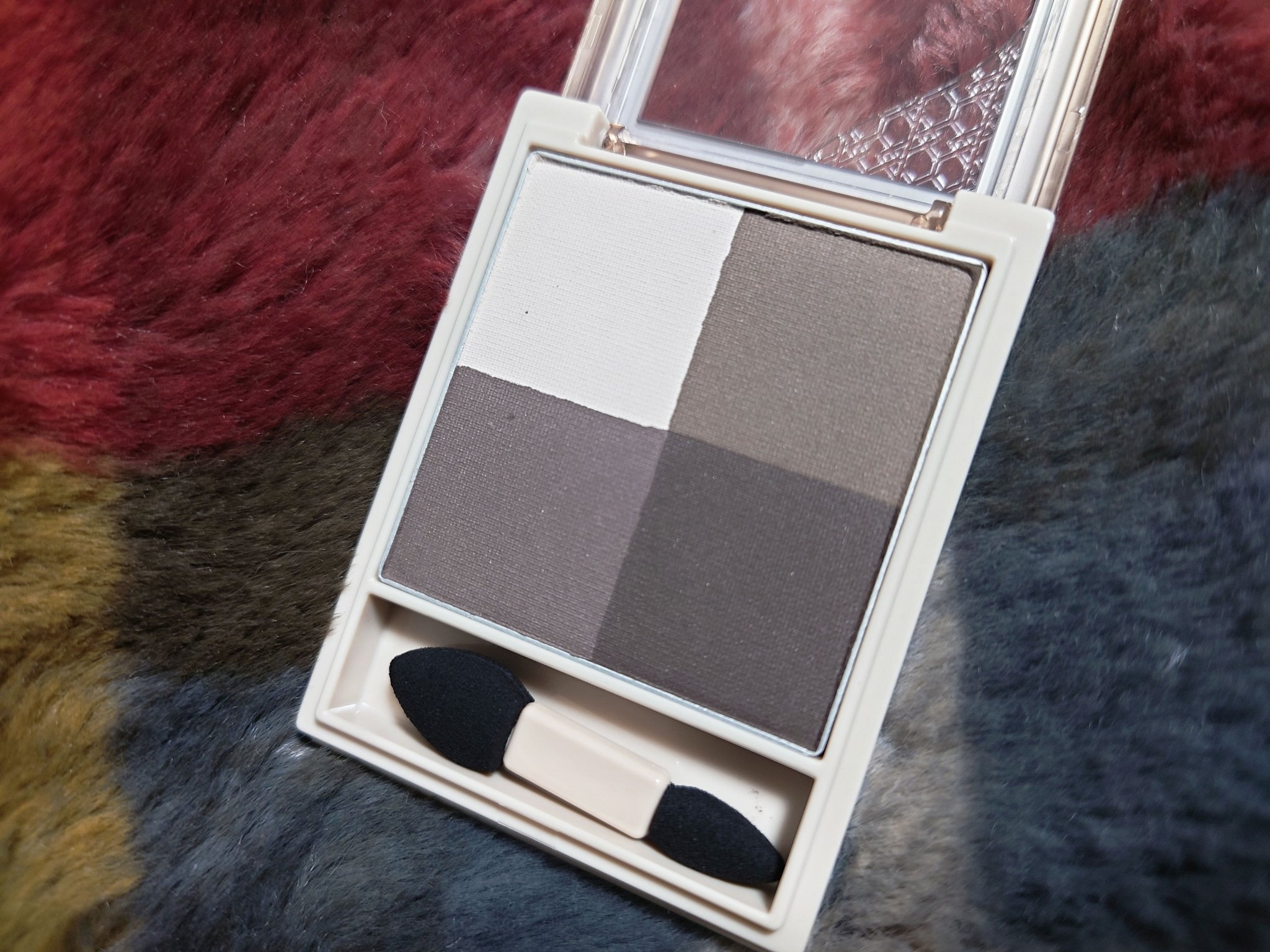 ニュアンス マット クリエイター GY-5 クラシックグレー/Visée/アイシャドウパレットを使ったクチコミ（2枚目）