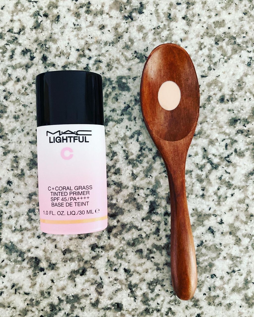 ライトフル Ｃ＋ティンティッド プライマーSPF45(PA++++)/M・A・C/化粧下地を使ったクチコミ（3枚目）