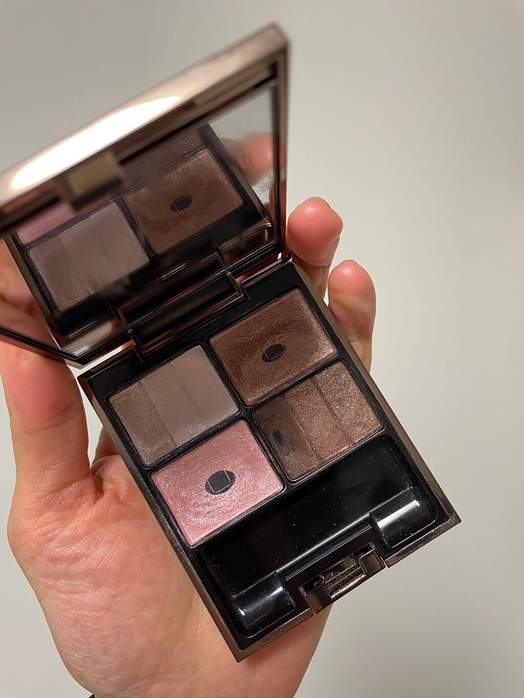 スリーディメンショナルアイズ/LUNASOL/アイシャドウパレットを使ったクチコミ(4枚目)