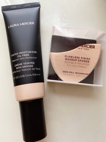 ✲laura mercier✲
ティンティド モイスチャライザー ブラーリング

SPF20 UVB/UVA/PA+++

色=0N1

50ml

￥5,720(税込)


✲laura mercie