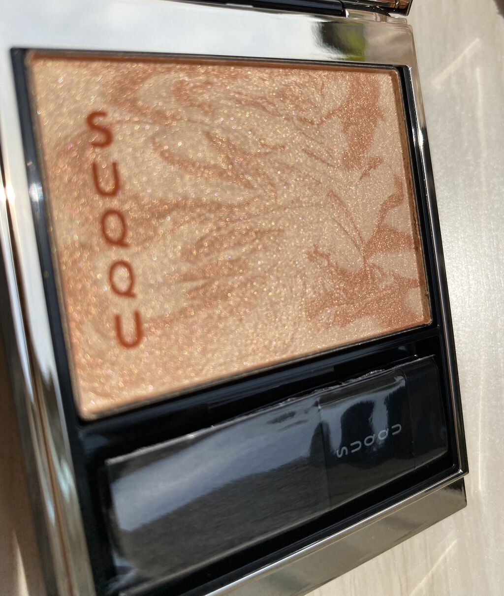 メルティング パウダー ハイライター/SUQQU/パウダーハイライトを使ったクチコミ（3枚目）