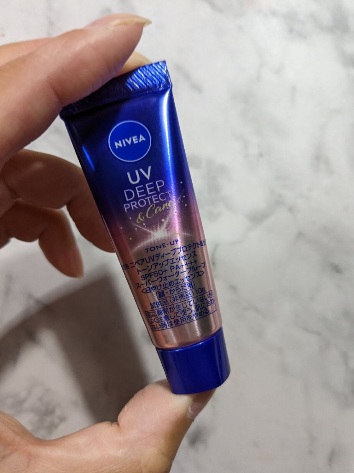 ニベアUV ディープ プロテクト＆ケア トーンアップ エッセンス/ニベア/日焼け止めローションを使ったクチコミ（2枚目）