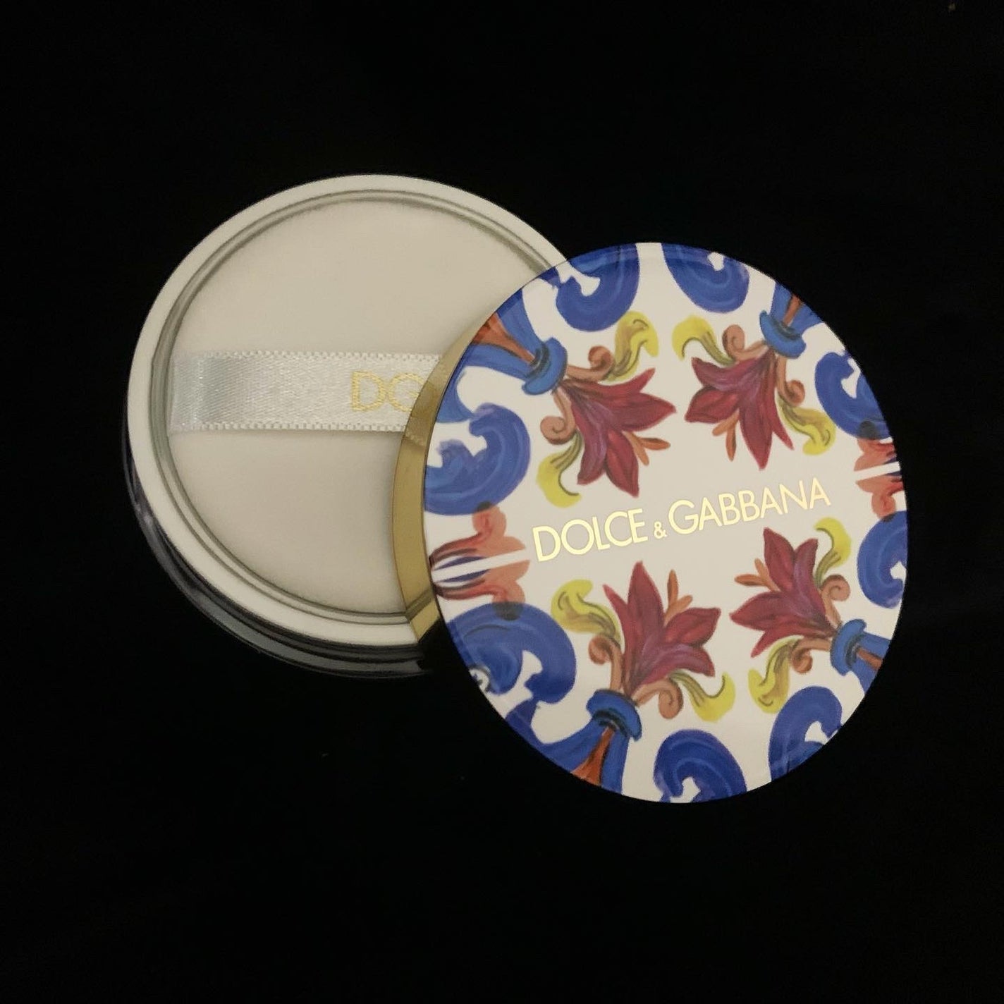 ソーラーグロウ トランスルーセント ルースセッティングパウダー /DOLCE&GABBANA BEAUTY/ルースパウダーを使ったクチコミ(1枚目)