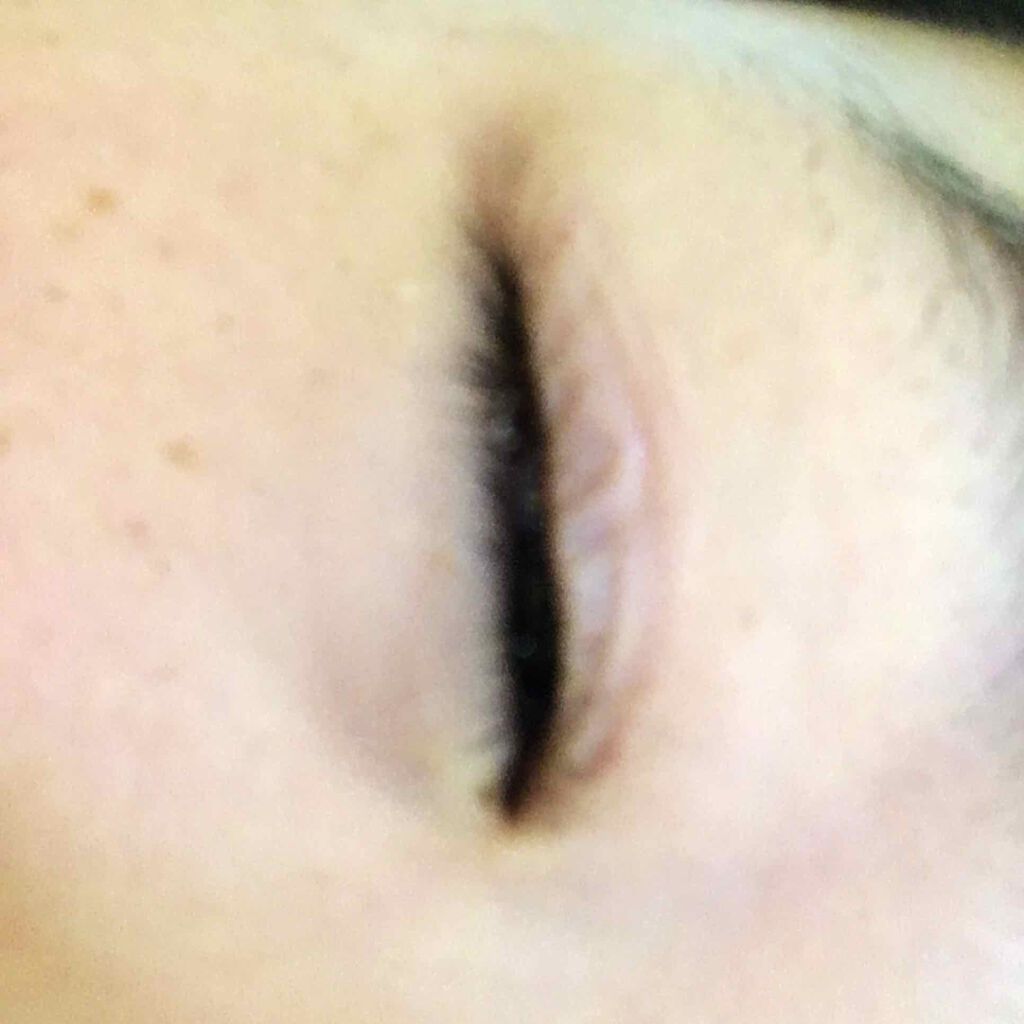 オリシキ アイリッドスキンフィルム /D-UP/二重まぶた用アイテムを使ったクチコミ(2枚目)