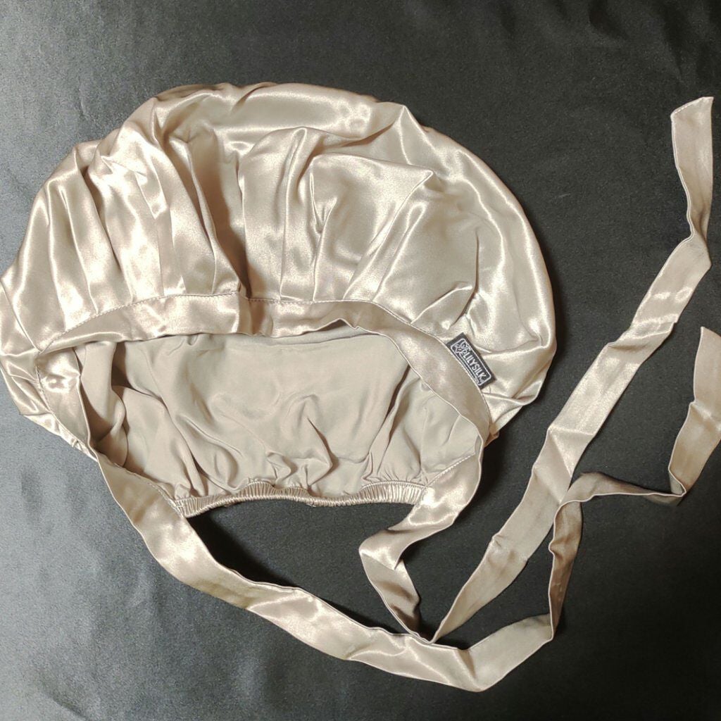 ナイトキャップ シルク100%/LilySilk/ヘアケアグッズを使ったクチコミ(2枚目)