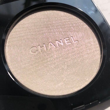 新品未使用   CHANEL プードゥル ルミエール 40 ホワイト オパール