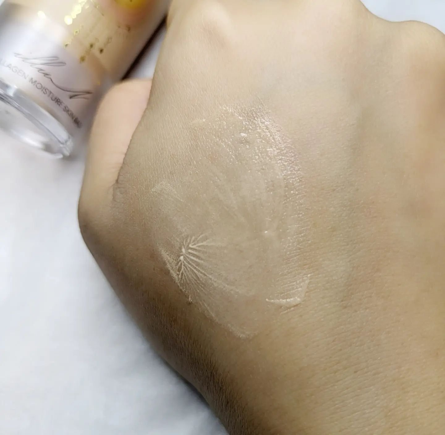 コラーゲンモイスチャースキンベース/illuN/化粧下地を使ったクチコミ（3枚目）