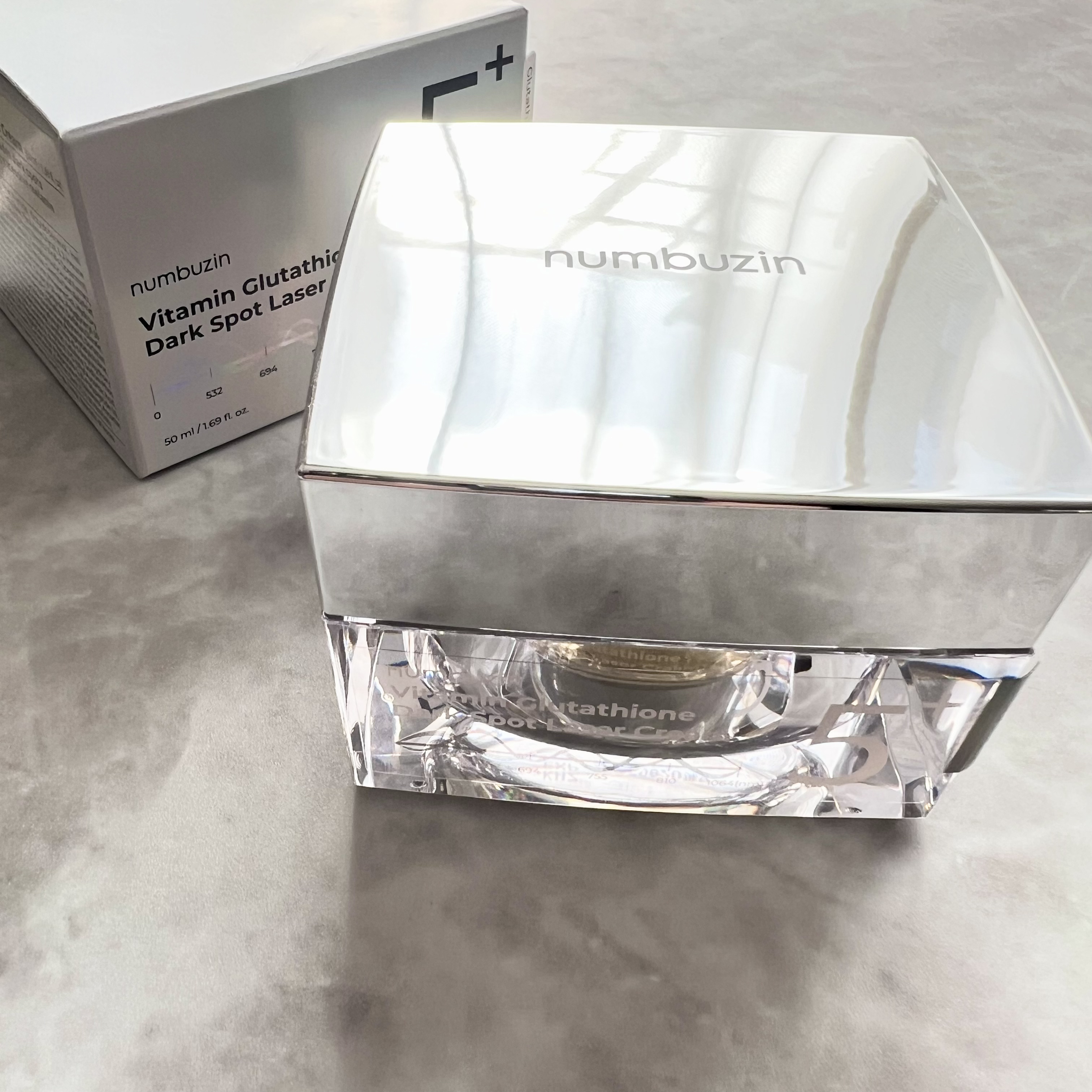 5番 白玉グルタチオンCメラゼロクリーム/numbuzin/フェイスクリームを使ったクチコミ（1枚目）