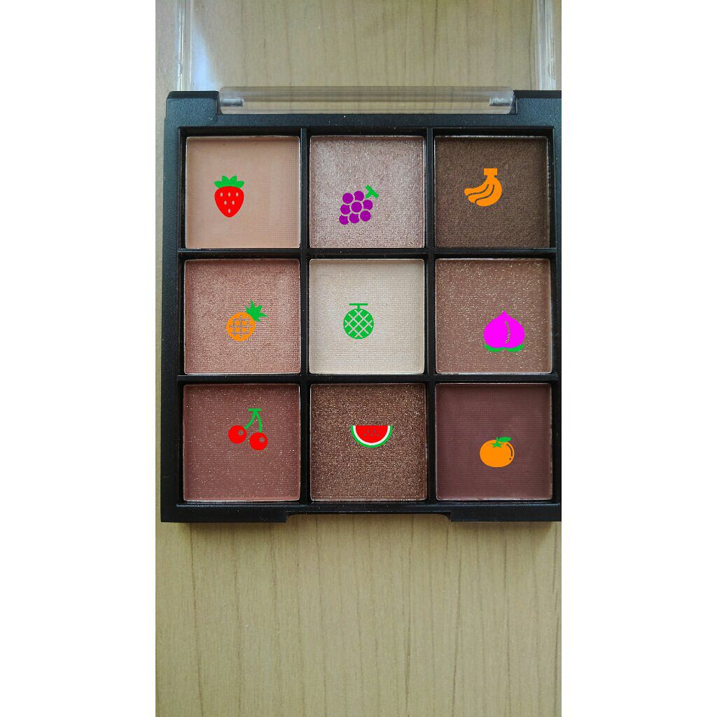 UR GLAM BLOOMING EYE COLOR PALETTE/U R GLAM/アイシャドウパレットを使ったクチコミ(3枚目)