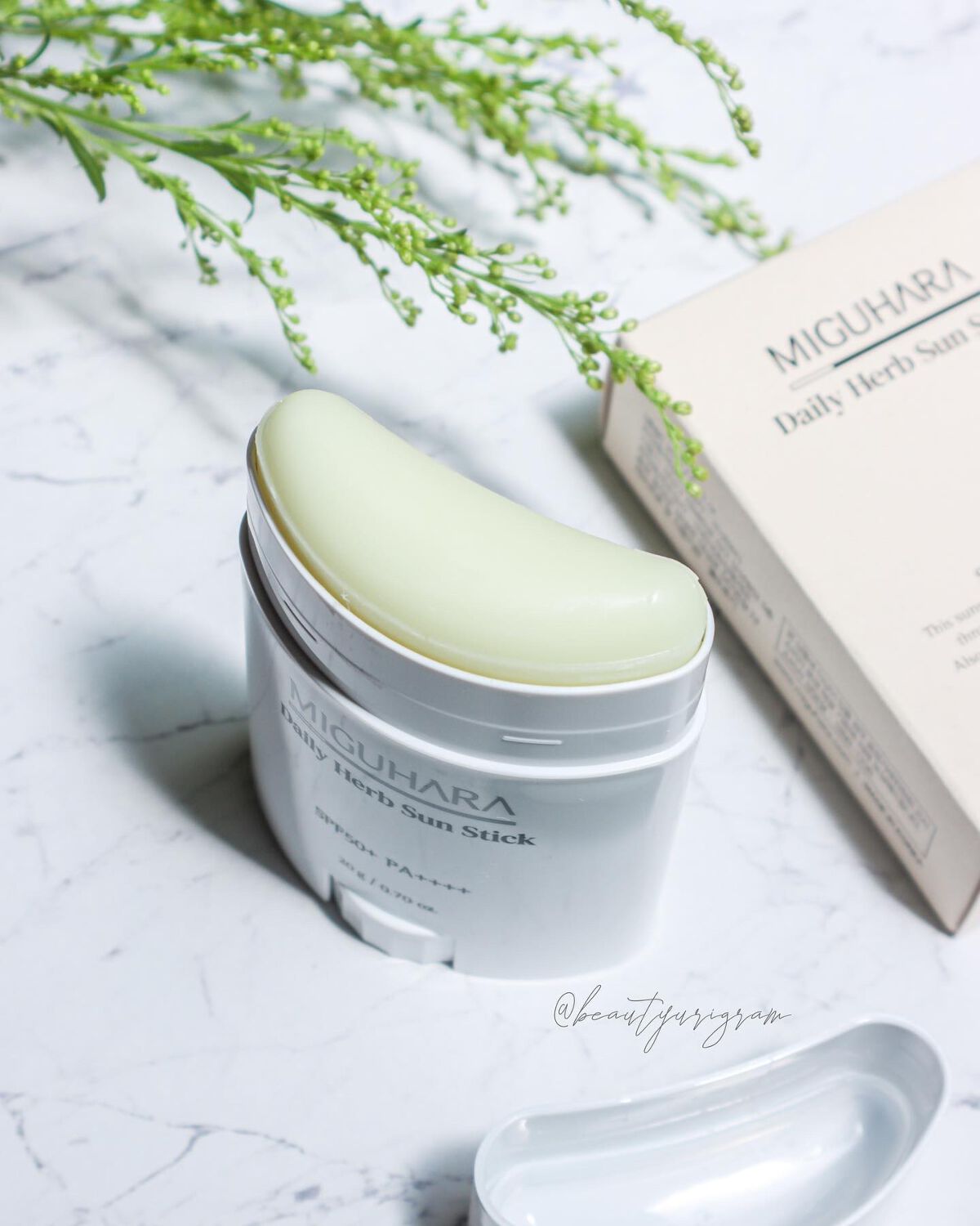 デイリーハーブサンスティック/MIGUHARA/日焼け止めスティックを使ったクチコミ（2枚目）