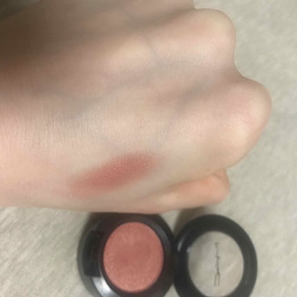 スモール アイシャドウ エクスペンシブ ピンク/M・A・C/単色アイシャドウを使ったクチコミ(3枚目)