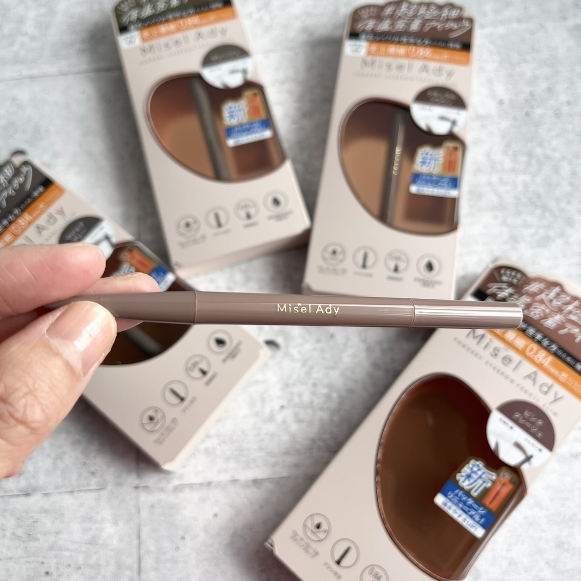 パウダリーアイブロウペンシルスリム/ミゼルエディ/アイブロウペンシルを使ったクチコミ（1枚目）