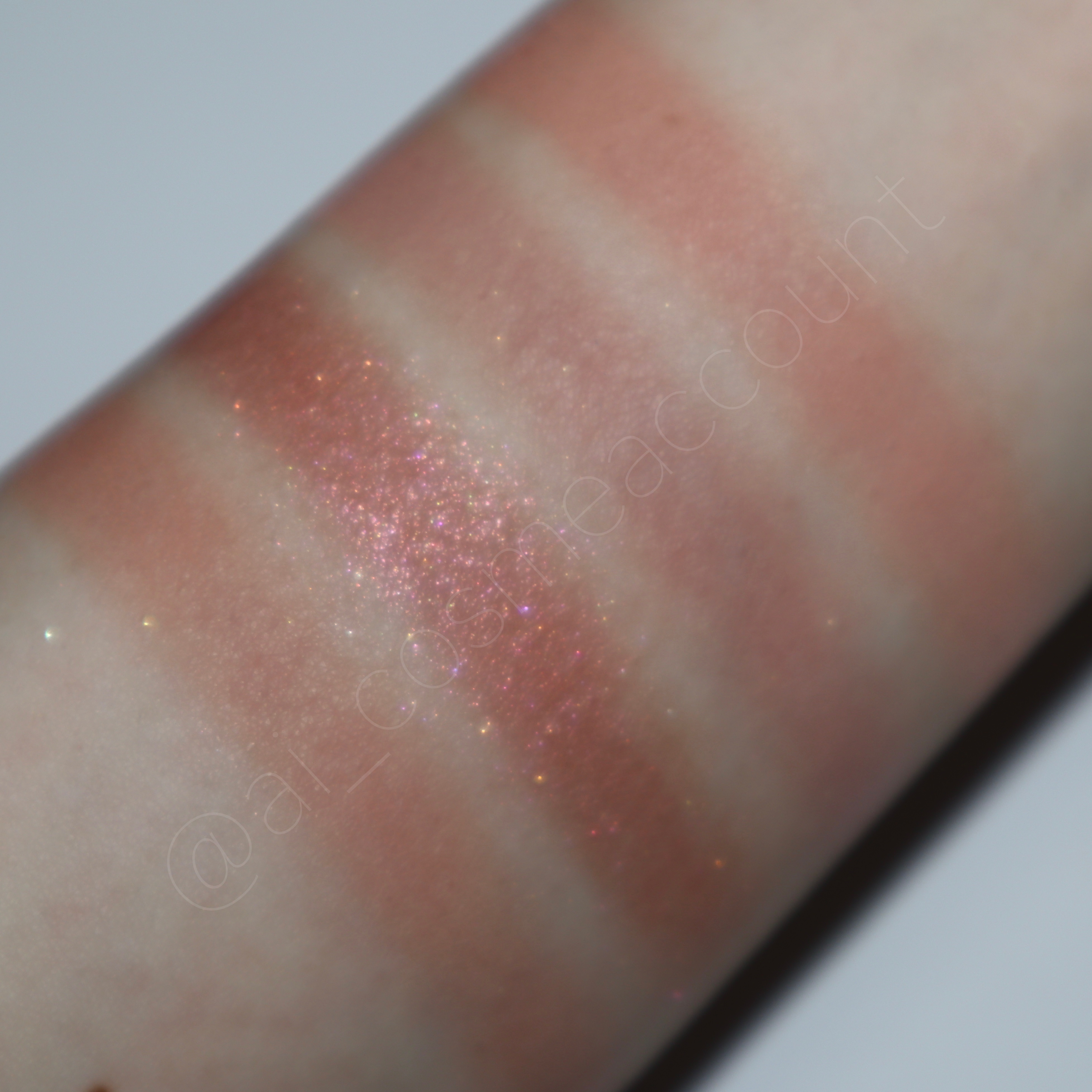 ムードオンアイパレット /BANILA CO/アイシャドウパレットを使ったクチコミ（3枚目）