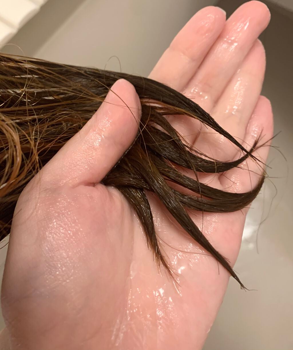 スーパーリッチシャイン ダメージリペア リッチ補修トリートメント/LUX/洗い流すヘアトリートメントを使ったクチコミ(3枚目)