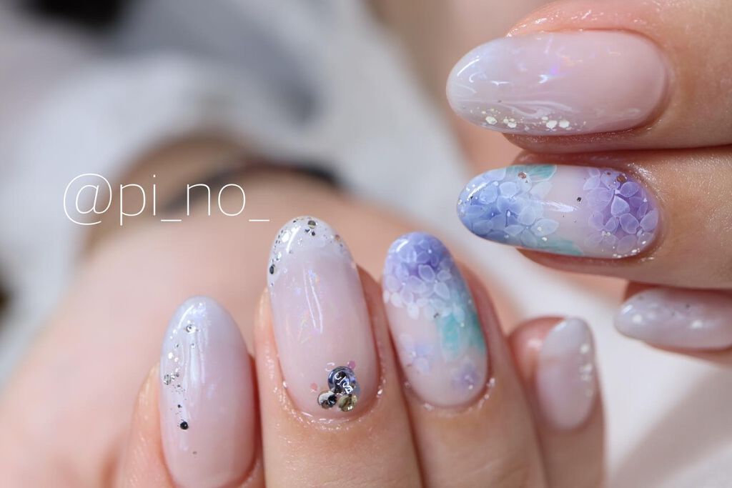 shino on LIPS 「水彩で紫陽花ネイル★今回もおまかせ頂きありがとうございました😭..」(1枚目)