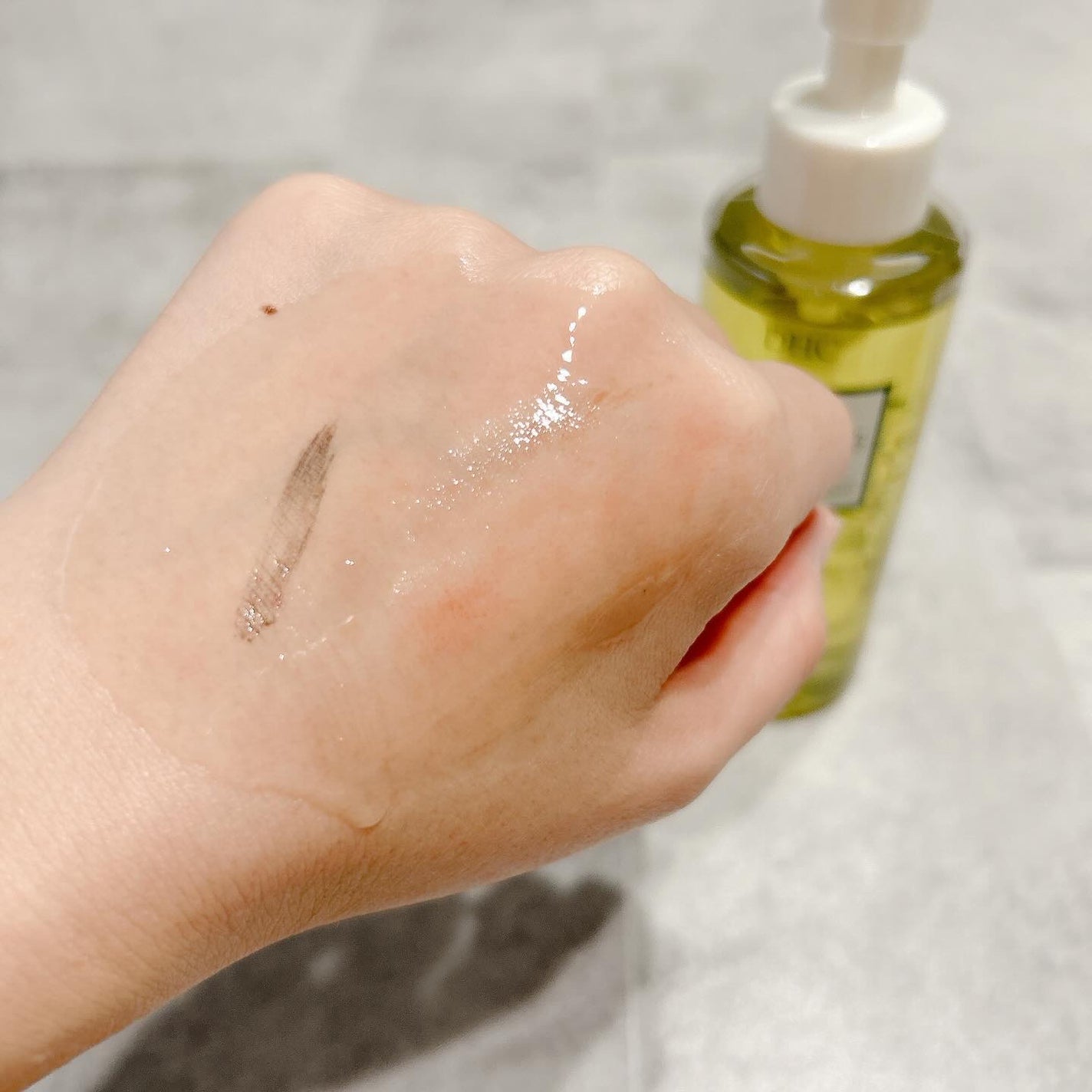 えむ@フォロバ on LIPS 「くすみ*¹の原因にアプローチ!/*prDHCのクレンジング、使..」(4枚目)