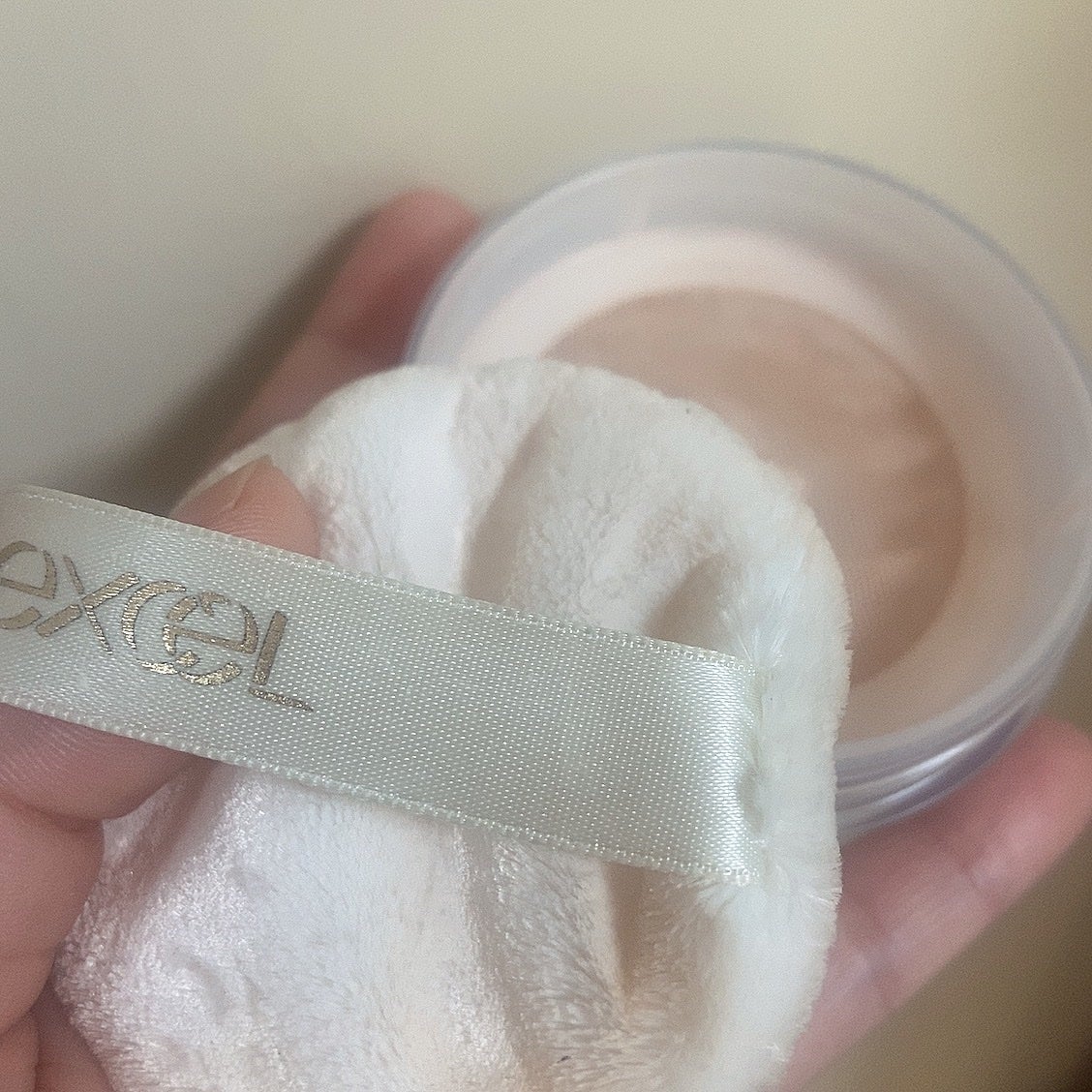 エクセル エクストラリッチパウダー'24/excel/ルースパウダーを使ったクチコミ(2枚目)