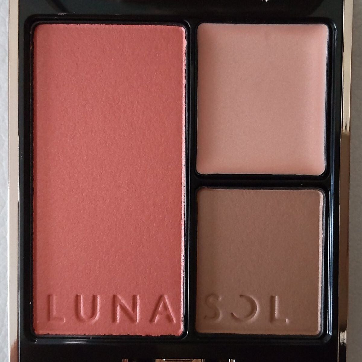 シークレットシェイプパレット/LUNASOL/パウダーチークを使ったクチコミ(2枚目)