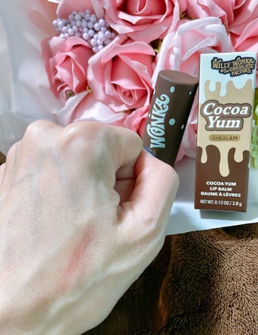 SHEGLAM Willy Wonka Cocoa Yum リップクリームのクチコミ「【SHEGLAM】あの有名なチョコレート工場のリップクリームですwww

◎Willy Won.....」（3枚目）