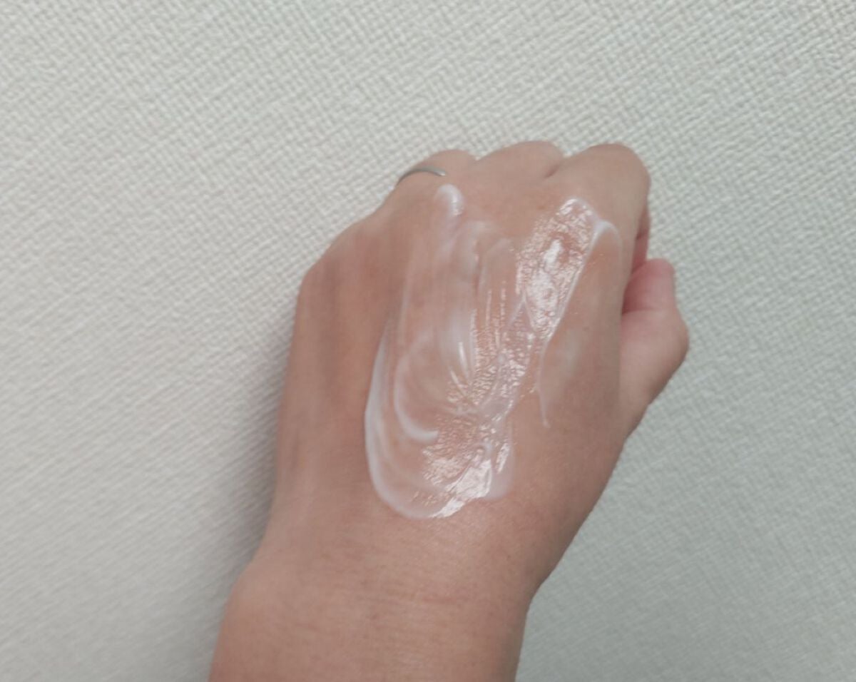 ドクダミミルキークリーム/enieni /フェイスクリームを使ったクチコミ(4枚目)