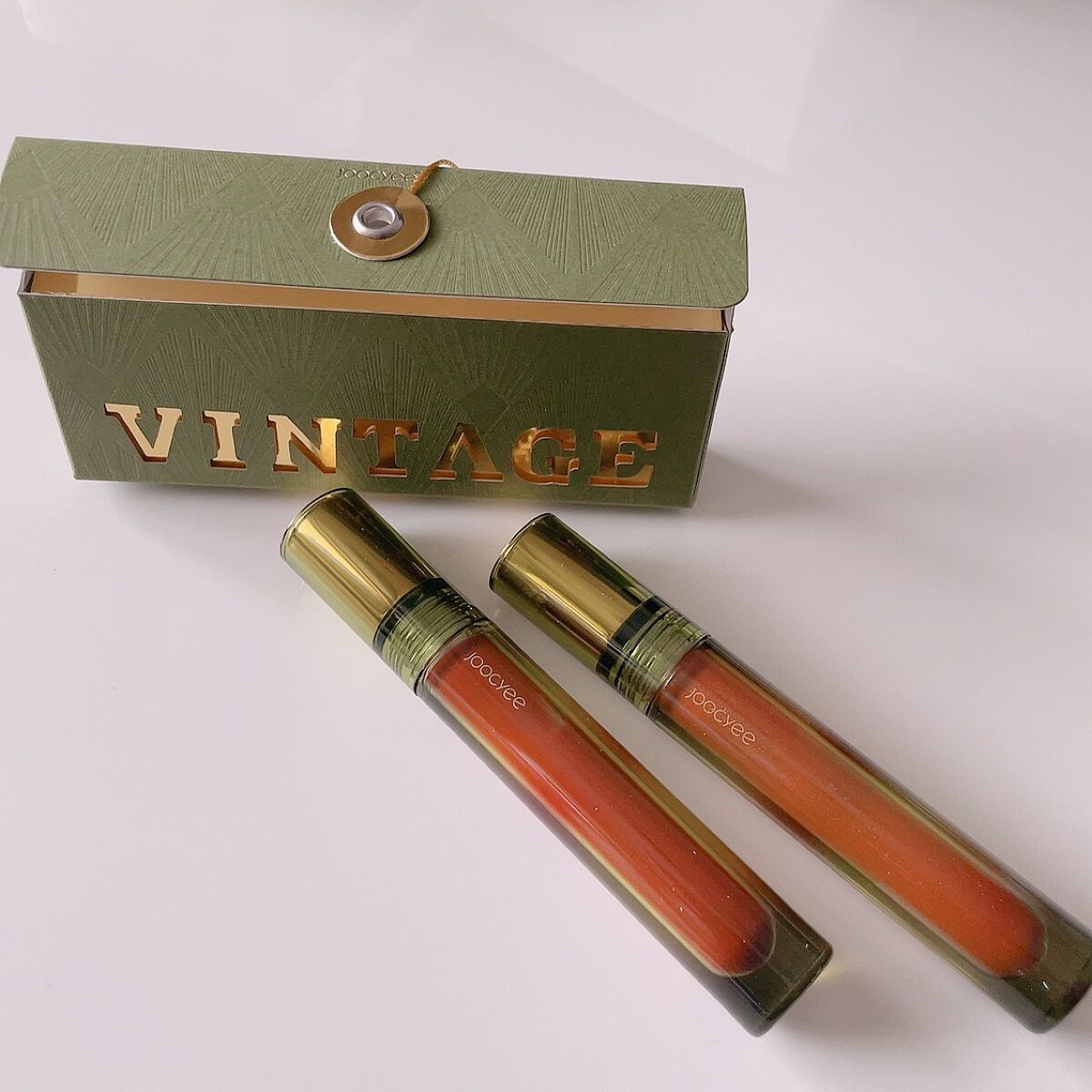 VINTAGEシリーズ 浮金ミラーリップグロス/Joocyee/口紅を使ったクチコミ(2枚目)