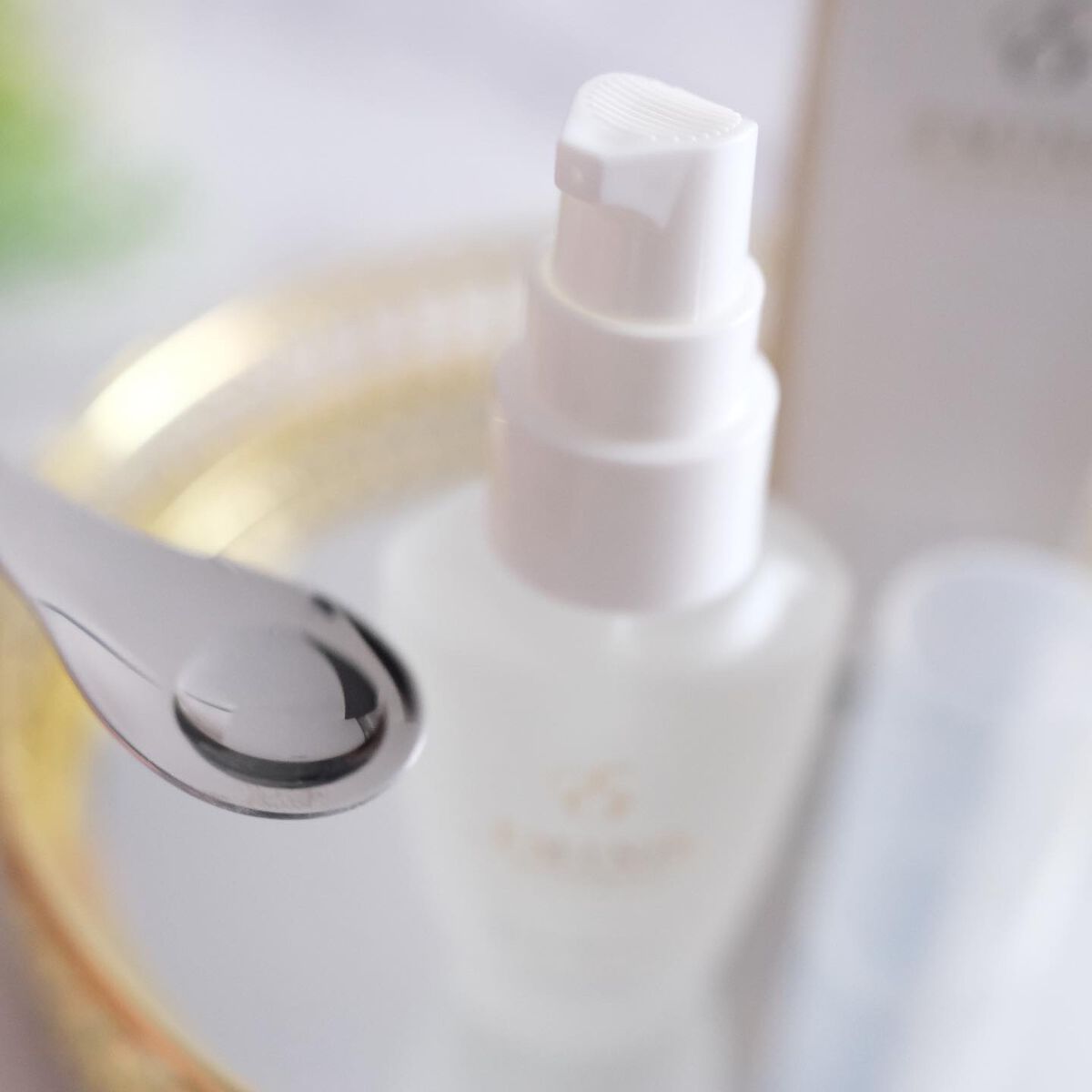 薬用ホワイトエッセンス/エミーノボーテ/美容液を使ったクチコミ(4枚目)