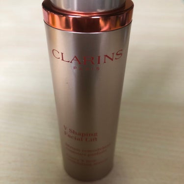 【使った商品】
CLARINS Vコントアセラム

【商品の特徴】
顔の引き締め美容液

【肌質】
私の肌質は混合肌です☆

【テクスチャ】
サラッとした美容液

【どんな人におすすめ？】
顔痩せろ？た