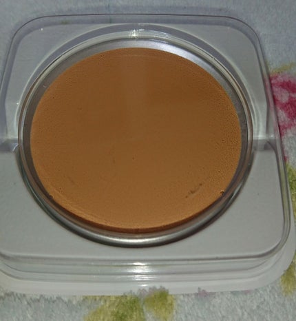 フローレスグロウ ソリッドファンデーション/CHICCA/クリーム・エマルジョンファンデーションを使ったクチコミ(3枚目)