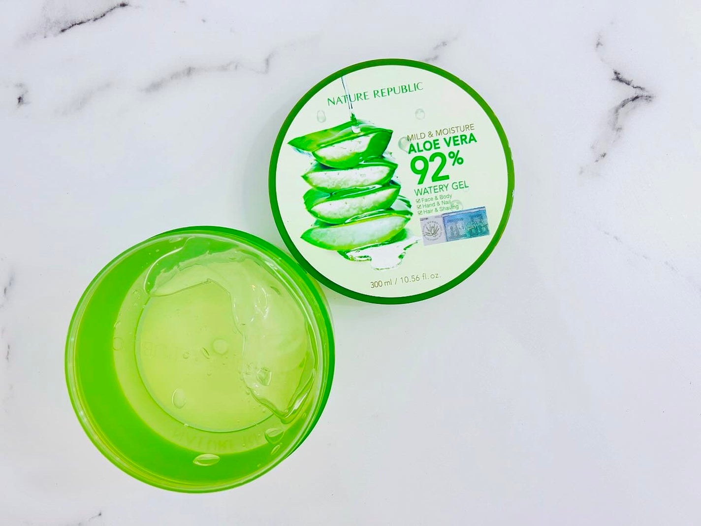 マイルド&モイスチャーアロエジェル/ネイチャーリパブリック/ボディローションを使ったクチコミ(2枚目)