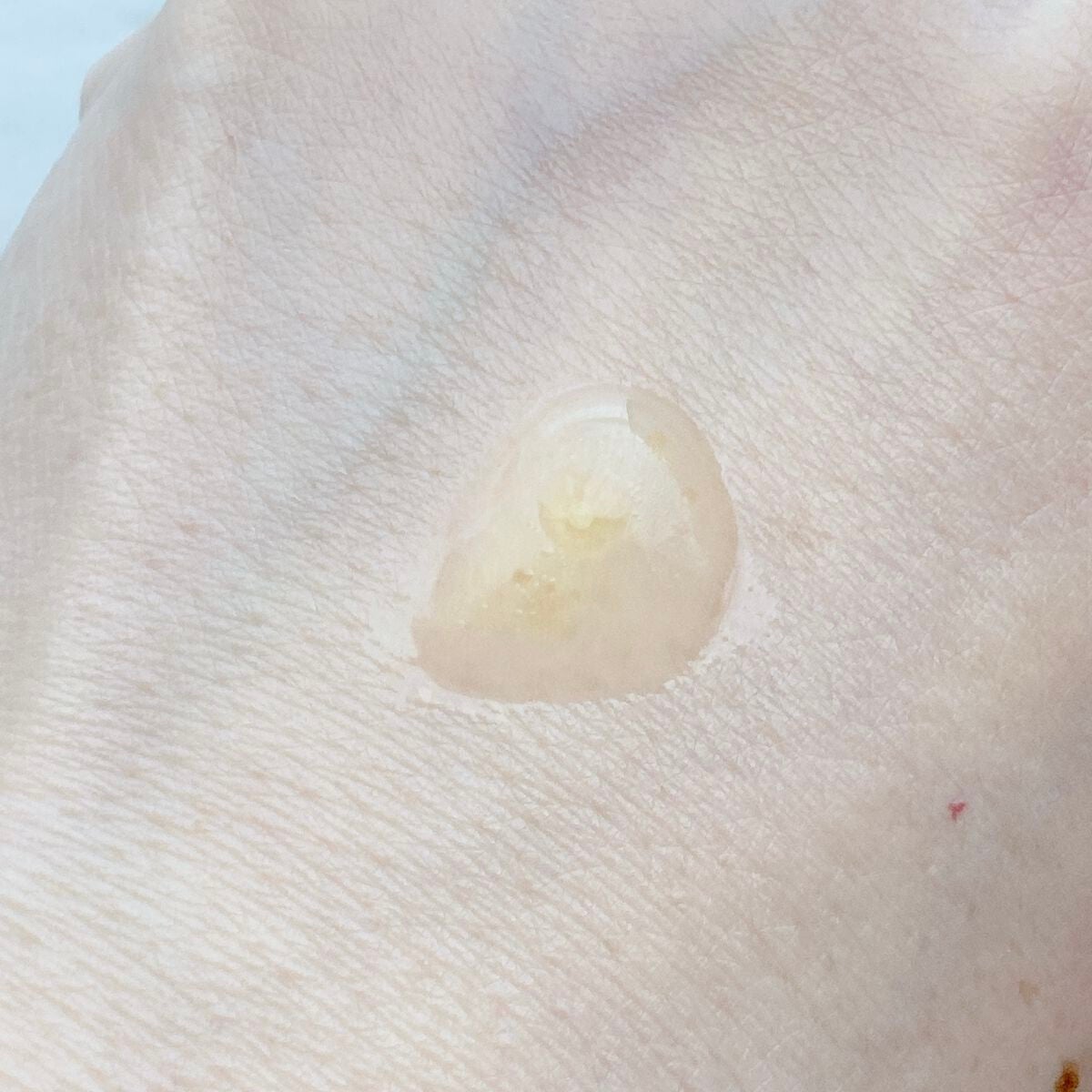 ホワイトトリュフダブルレイヤーリバイタライジングセラム/ダルバ/美容液を使ったクチコミ(4枚目)