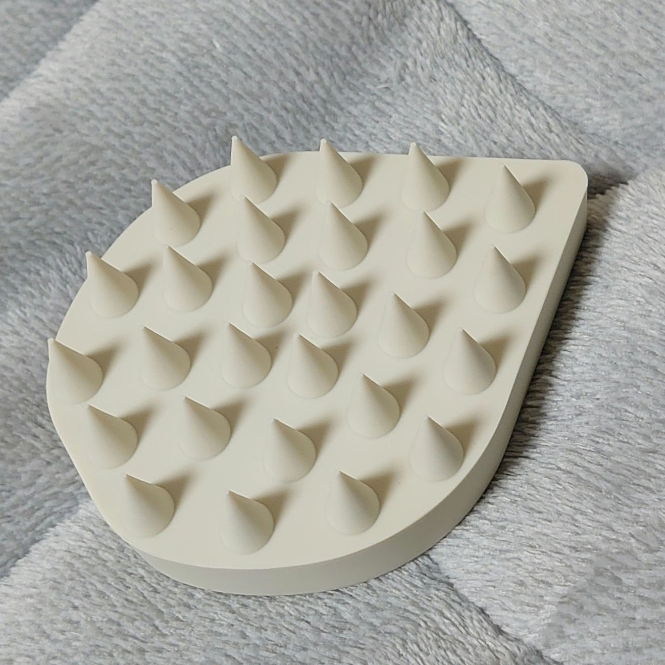 リラクシングマッサージブラシ ベージュ/エトヴォス/スカルプブラシを使ったクチコミ（1枚目）