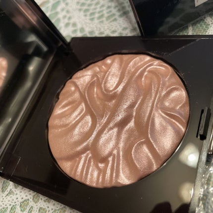 フェイスイルミネーター/ローラ メルシエ/パウダーハイライトを使ったクチコミ(3枚目)