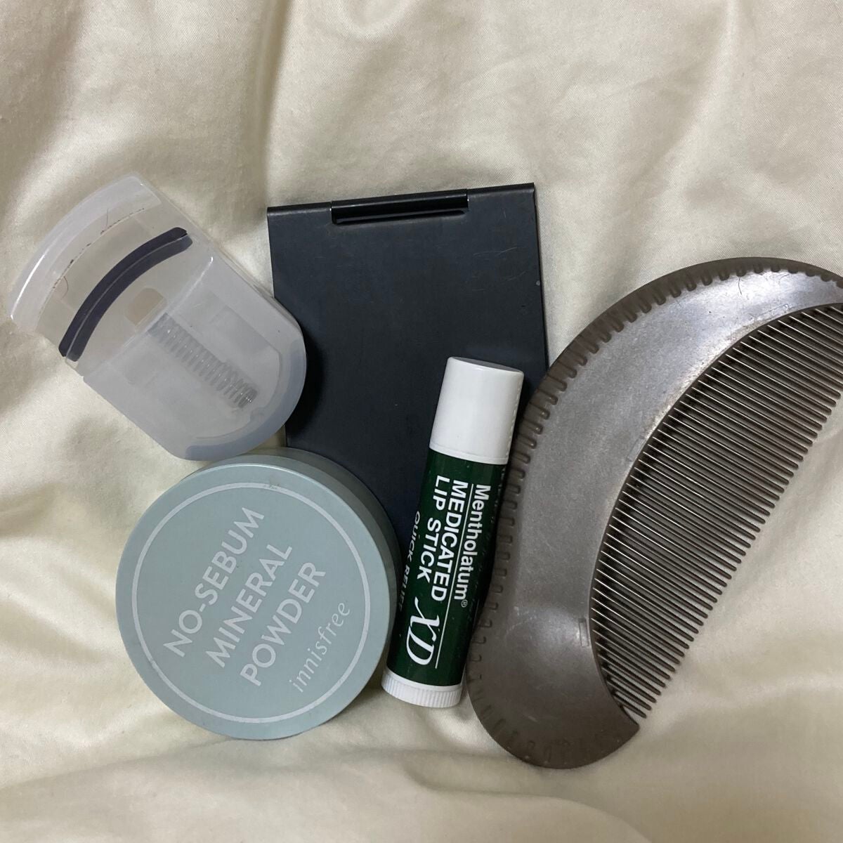 蘭 on LIPS 「現役SJKのポーチの中身_苺鈴様の素敵なコラボ企画に参加させて..」(3枚目)