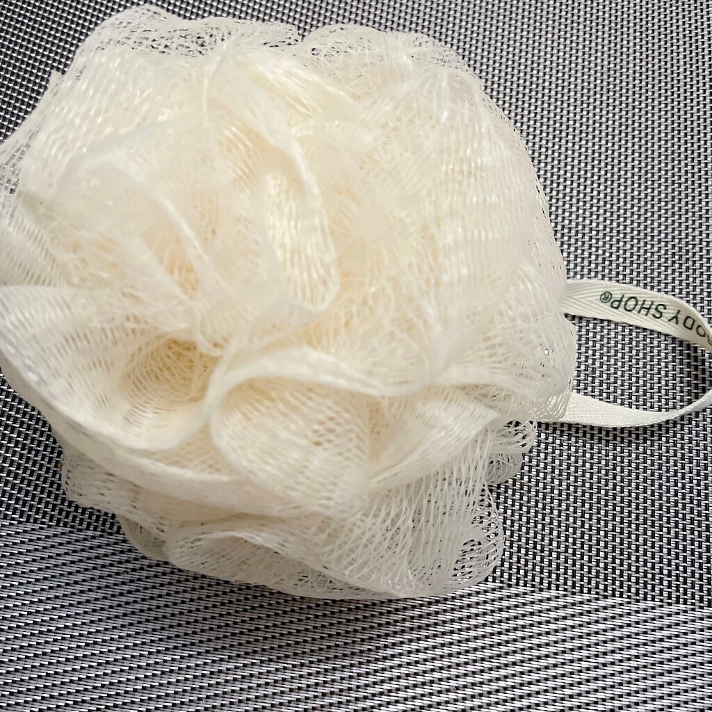 ウルトラファインバスリリー/THE BODY SHOP/バスグッズを使ったクチコミ(1枚目)