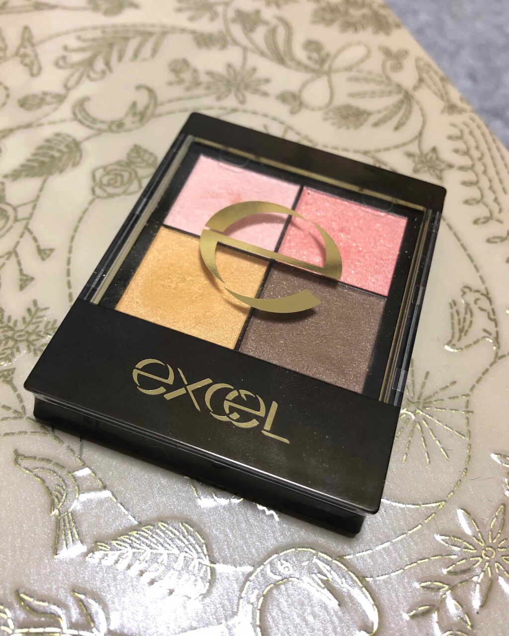 リアルクローズシャドウ/excel/アイシャドウパレットを使ったクチコミ(1枚目)