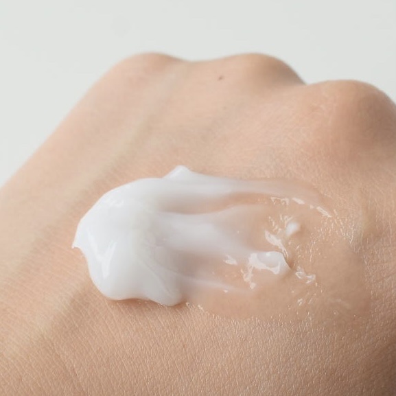 ナイアシンアミド5% ソリューション モイスチャークリーム/PETERANDLABS/フェイスクリームを使ったクチコミ（3枚目）