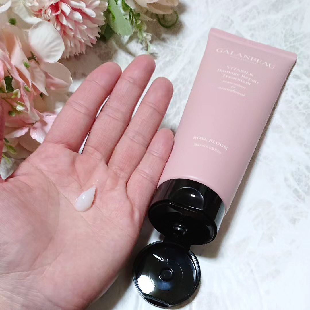 ビタシルクダメージリペアトリートメント（ローズブルーム）/ガランビュー/洗い流すヘアトリートメントを使ったクチコミ（3枚目）