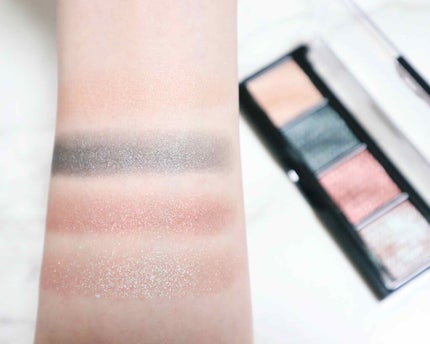 ソー フィアス! プリズマティック パレット/REVLON/アイシャドウパレットを使ったクチコミ(2枚目)