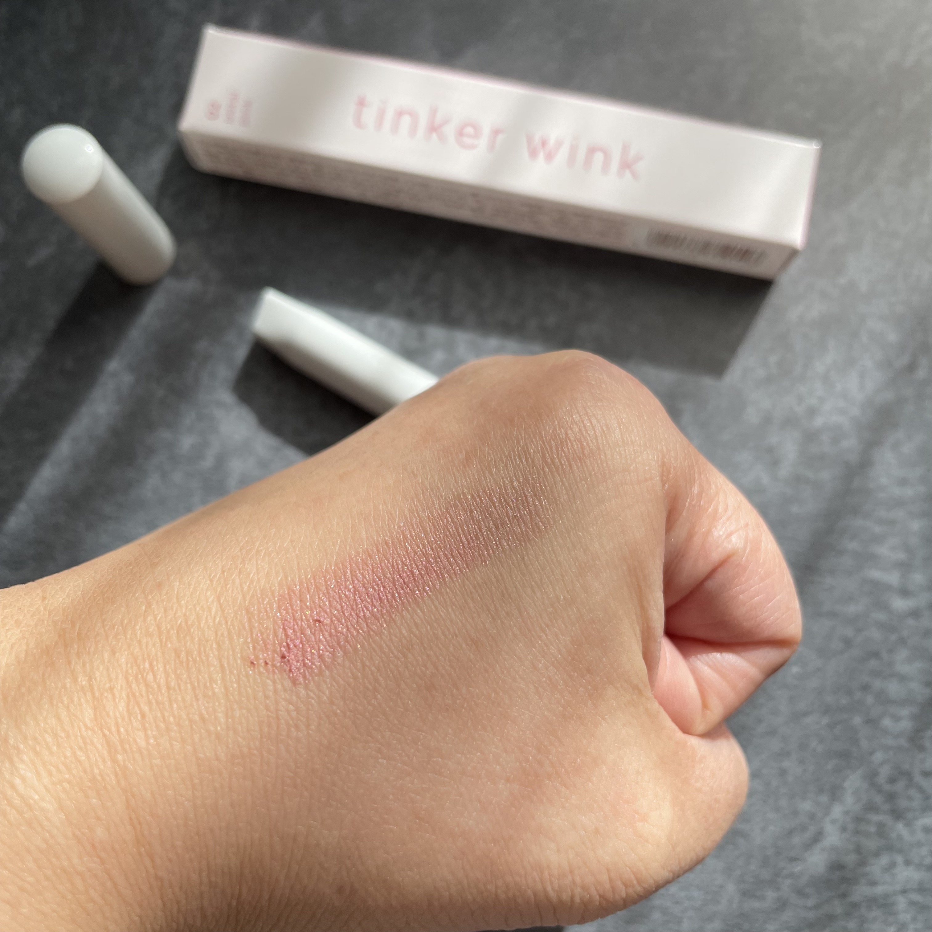透け感アイシャドウペンシル/ティンカーウィンク/スティックアイシャドウを使ったクチコミ（3枚目）
