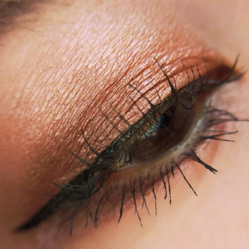 テディ テイクオーバー アイ & フェイスパレット/M・A・C/アイシャドウパレットを使ったクチコミ（3枚目）