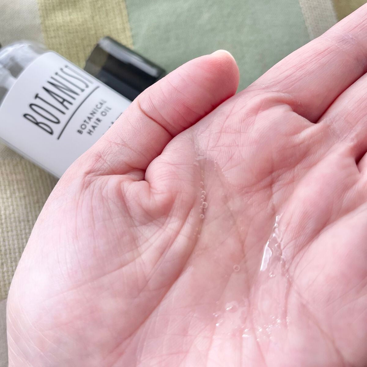 ボタニカルヘアオイル(モイスト)/BOTANIST/ヘアオイルを使ったクチコミ(3枚目)