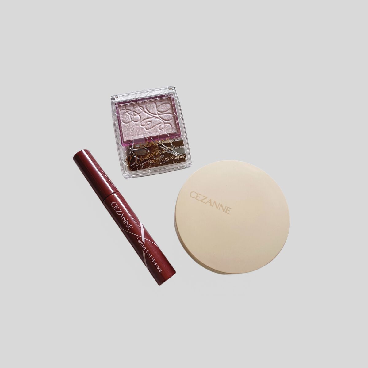 パールグロウニュアンサー/CEZANNE/パウダーハイライトを使ったクチコミ（1枚目）