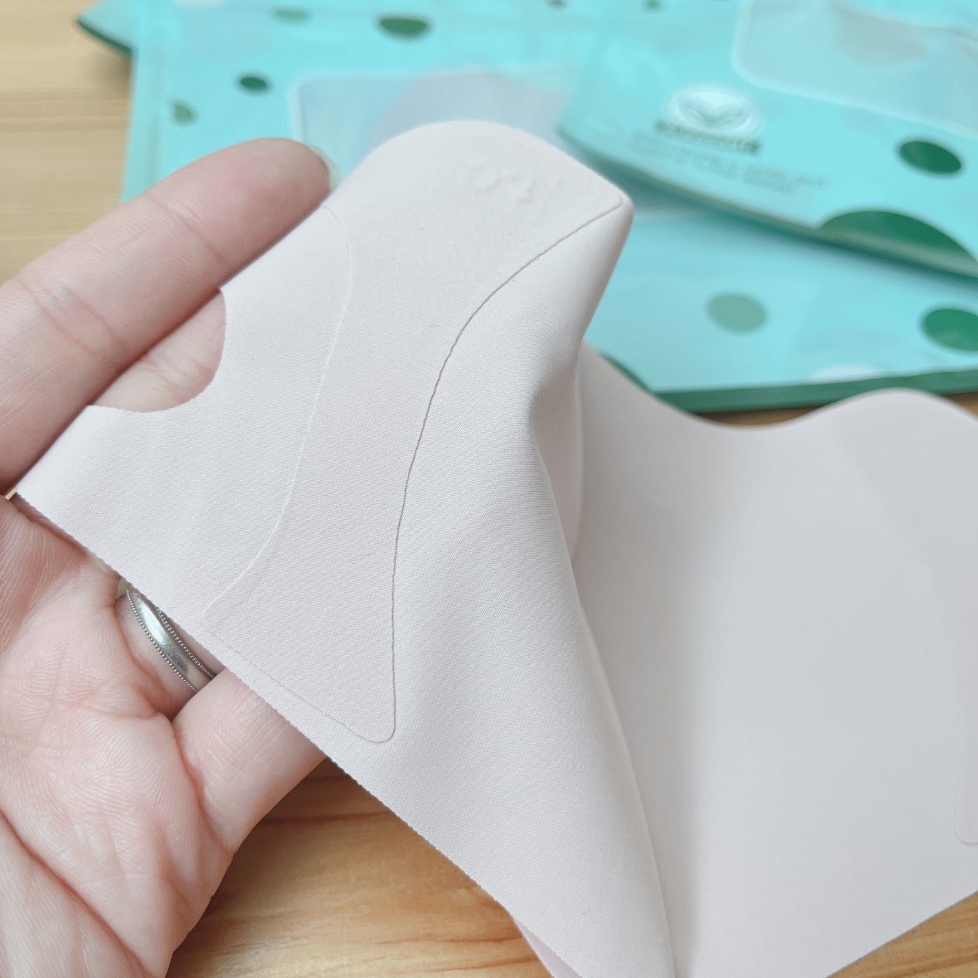 yui on LIPS 「冬もしっかり対策☀️/BucciUVカットマスク#提供3点se..」(2枚目)