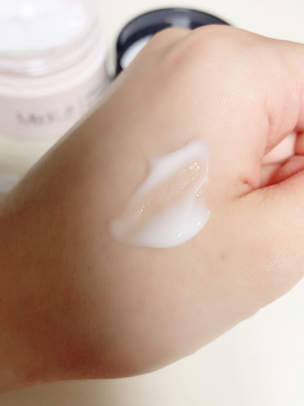 メディリフト ニードルリフトクリーム/YA-MAN TOKYO JAPAN/フェイスクリームを使ったクチコミ（2枚目）