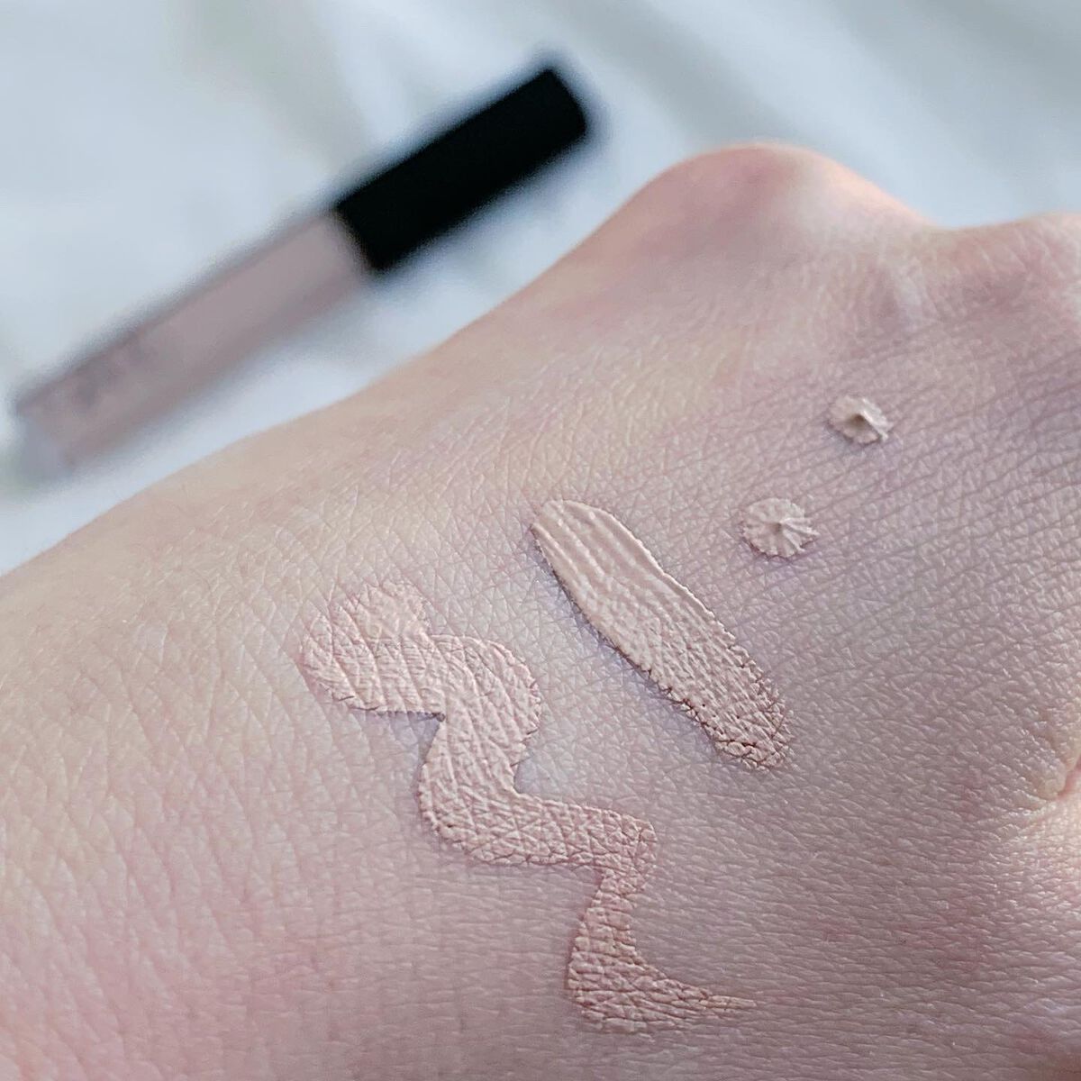 ラディアントクリーミーコンシーラー 1242 VANILLA/NARS/リキッドコンシーラーを使ったクチコミ（3枚目）