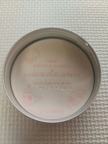 すっぴんパウダーC ホワイトフローラルブーケの香り/クラブ/プレストパウダーを使ったクチコミ(4枚目)