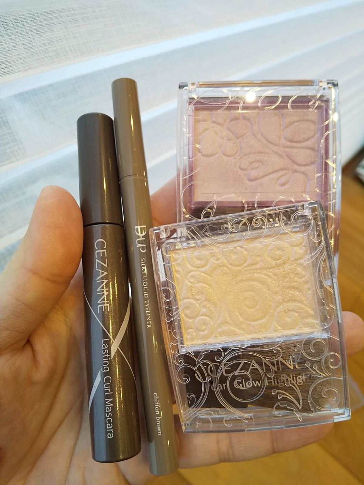 ベージュトーンアイシャドウ/CEZANNE/アイシャドウパレットを使ったクチコミ（3枚目）