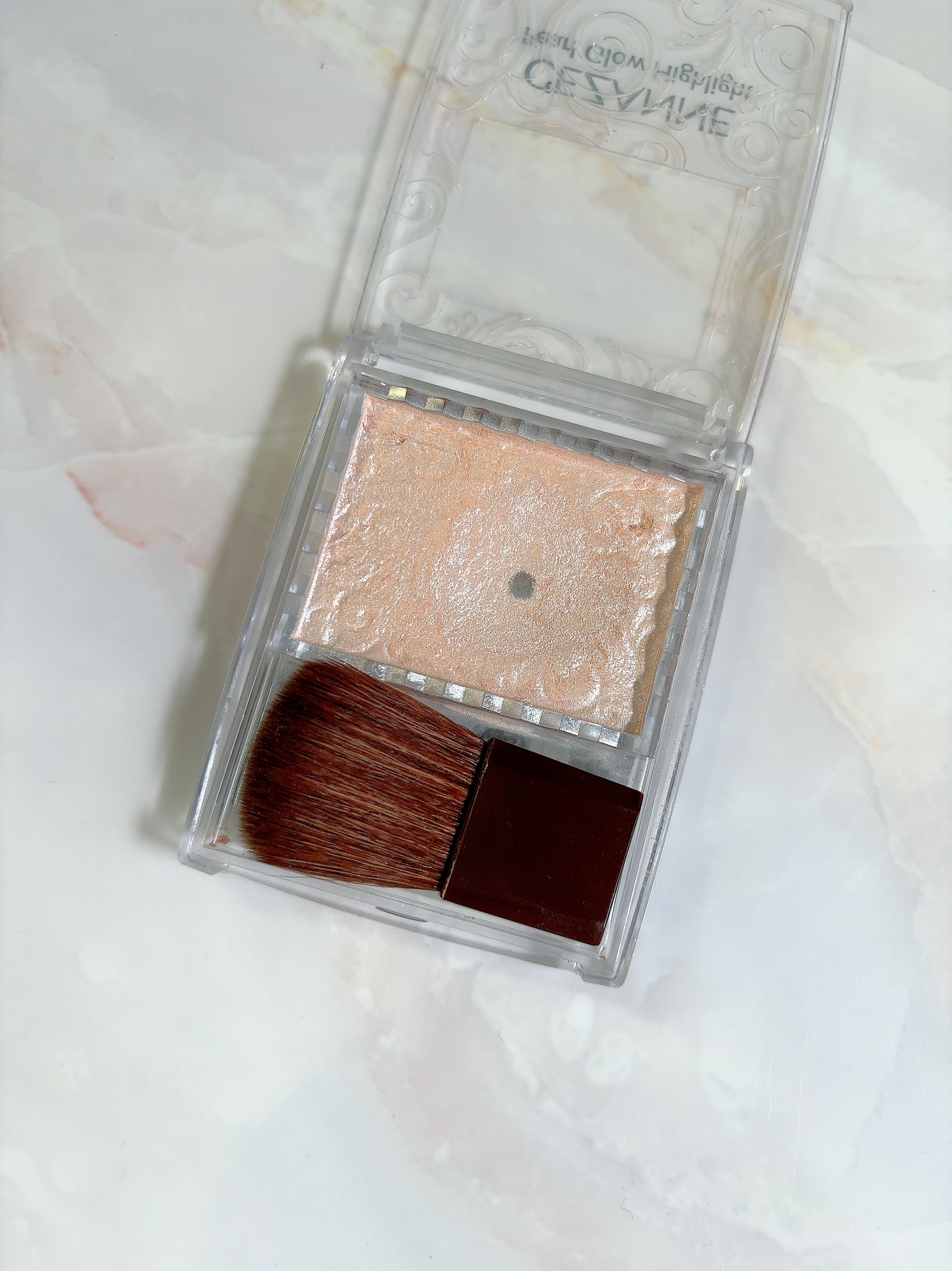 パールグロウハイライト/CEZANNE/パウダーハイライトを使ったクチコミ（3枚目）